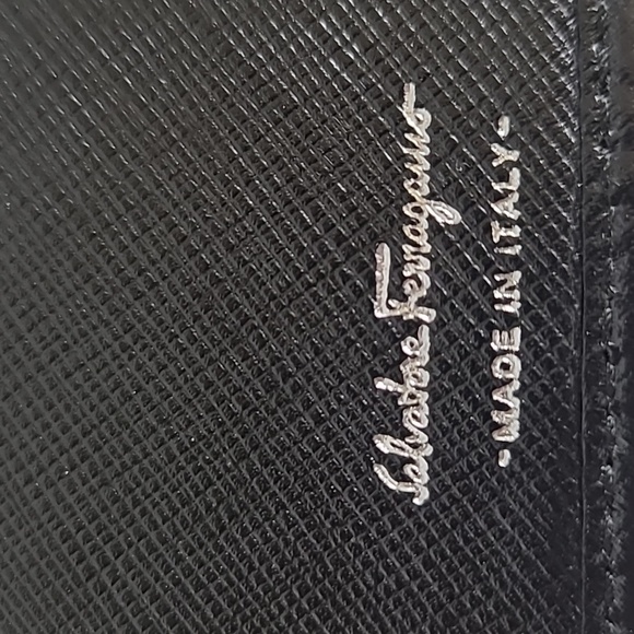 Salvatore Ferragamo Black Snap Wallet - Picture 11 of 16
